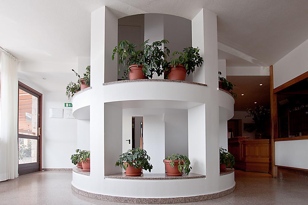 Albergo Milano Bossico Exterior foto